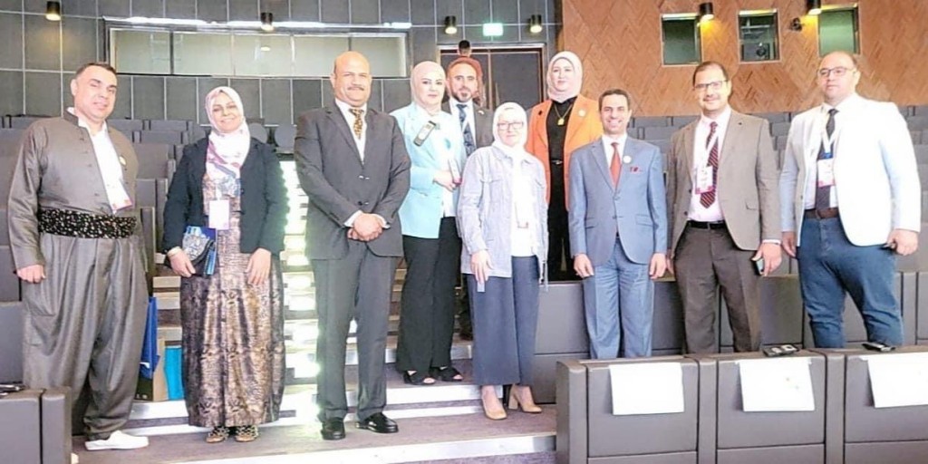 دعوة رئيس قسم الصيدلة لحضور مؤتمر الملتقى الصيدلاني 
