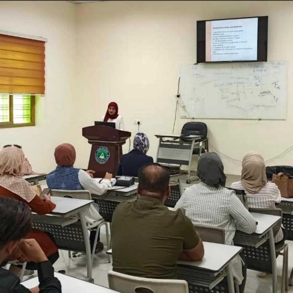 مناقشة الحلقات الدراسية  السمينارات 