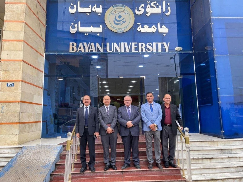 كلية الرشيد الجامعة توقع اتفاقيتين علميتين 