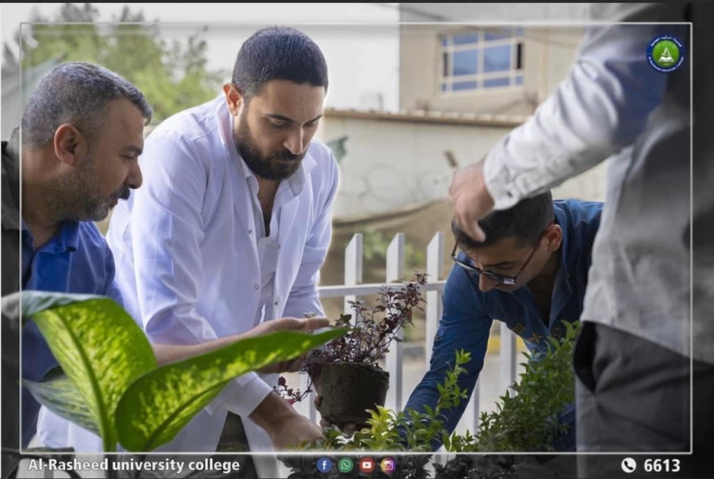 قسم علوم حياه يقيم حملة تشجير تطوعية 