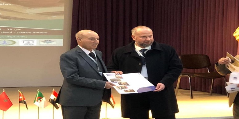 مشاركة  الاستاذ الدكتور مثنى علوان الجشعمي  عميد كلية الرشيد الجامعة في المؤتمر الدولي الذي اقامته منظمة حكماء العراق مع جامعة جيهان واتحاد الجامعات الدولي
