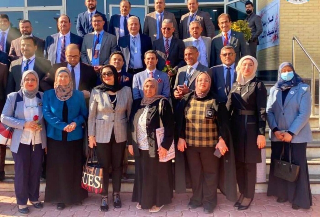 رئيس قسم الصيدلة تتميز بحضورها ومشاركتها في مؤتمر جامعة الكفيل العلمي الرابع