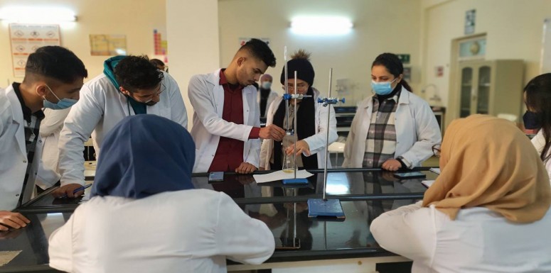 جانب من أستمرار  الدوام الحضوري لطلبة المرحلة الأولى
