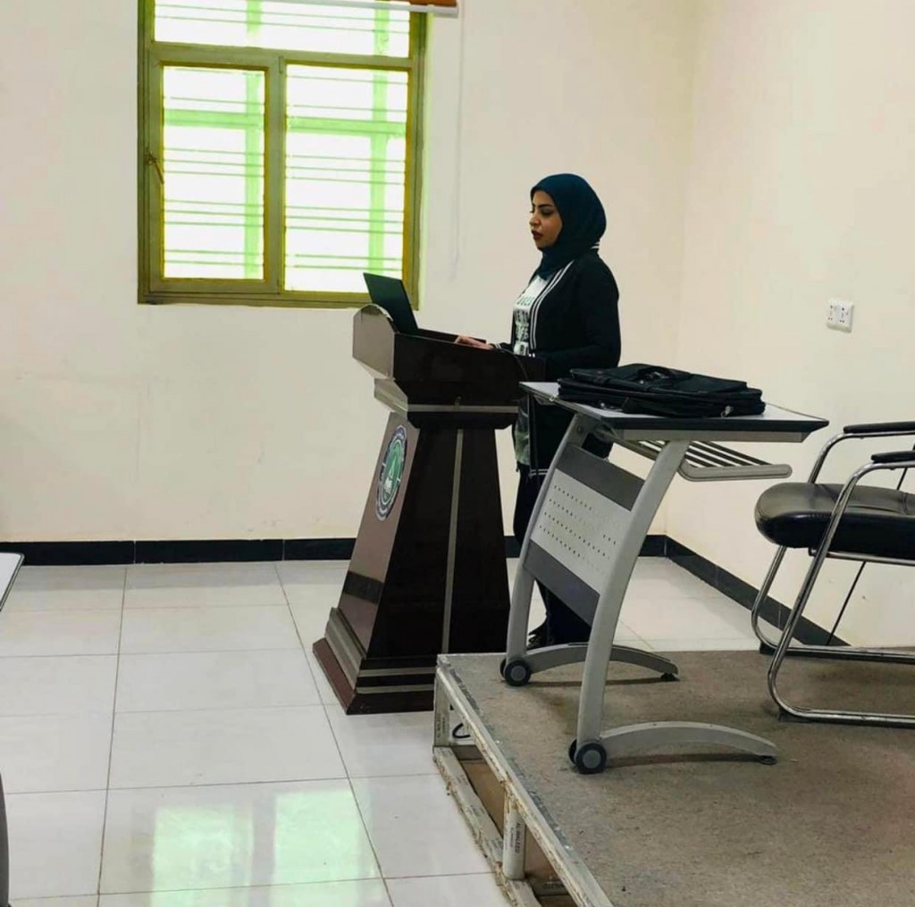مناقشة الحلقات الدراسية  السمينارات 