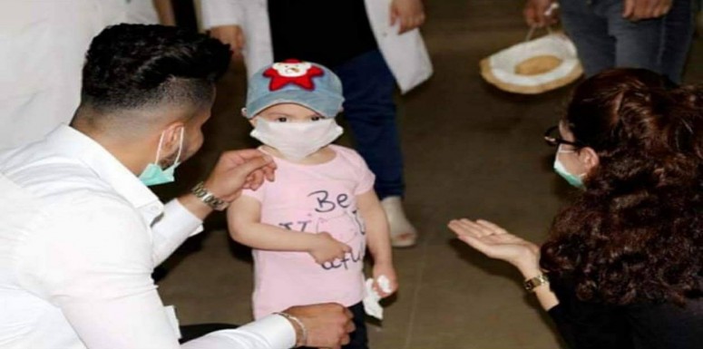 زيارة عدد من تدريسي وطلبة قسم الصيدلة مستشفى الطفل المركزي في مبادرة لدعم الطفولة