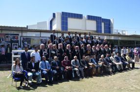 كلية الرشيد الجامعة تحتفل بتخرج طلبتها