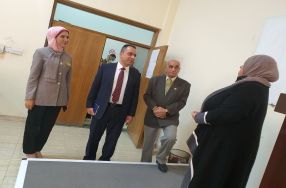 إكمالا لجولاته التفقدية لاقسام واروقة كلية  ...