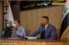طلبة المرحلة الأولى في قسم القانون  يباشرون  ...