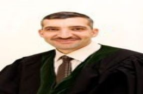 تهنئ عمادة كلية الرشيد الجامعة متمثلة بعميد ...