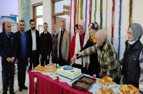 برعاية مباركة من عمادة كلية الرشيد الجامعة � ...